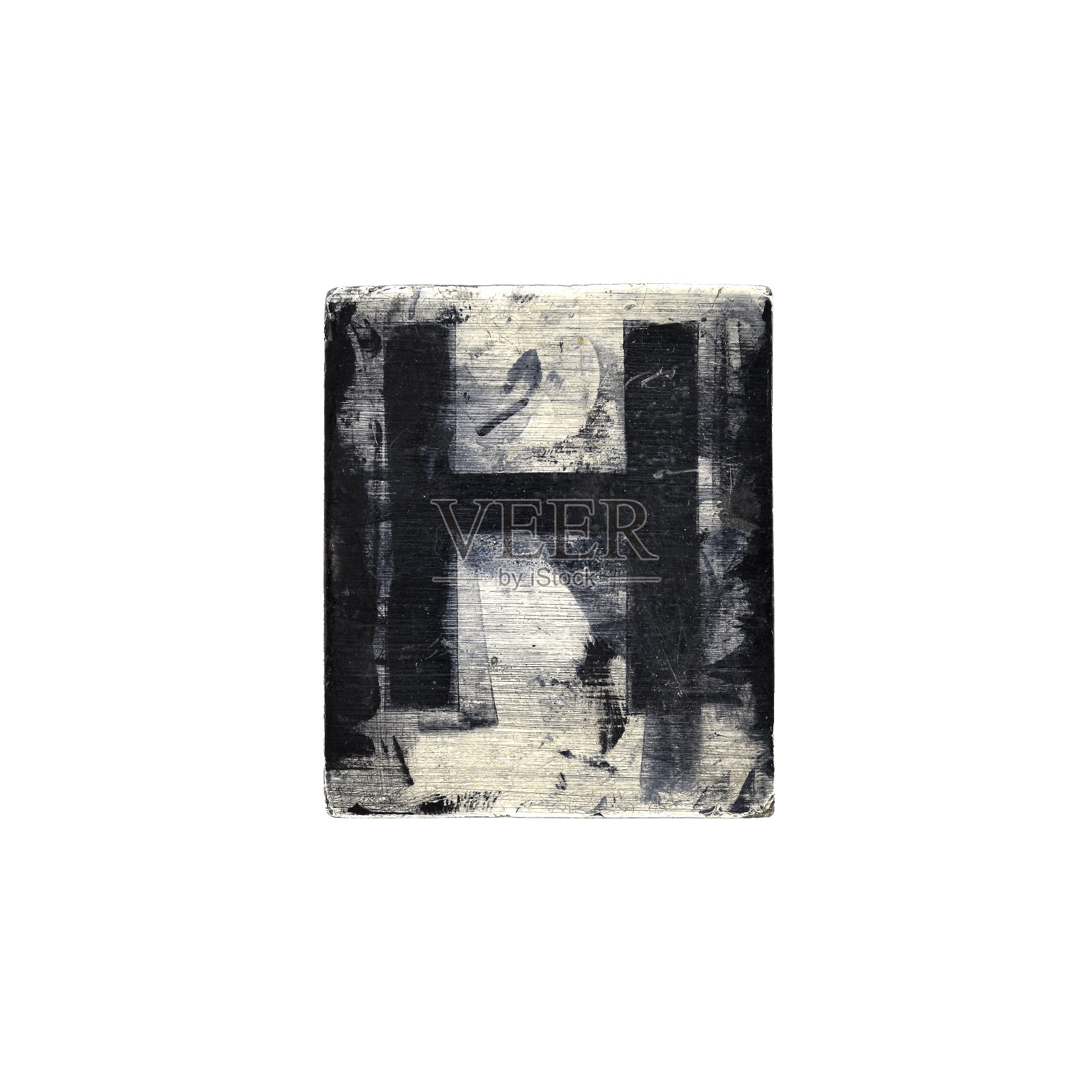 木头上的邋遢大写字母涂上白色背景的油漆，字母- H照片摄影图片