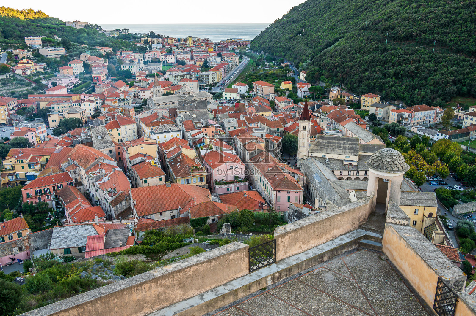 来自Forte San GIovanni的Finalborgo照片摄影图片