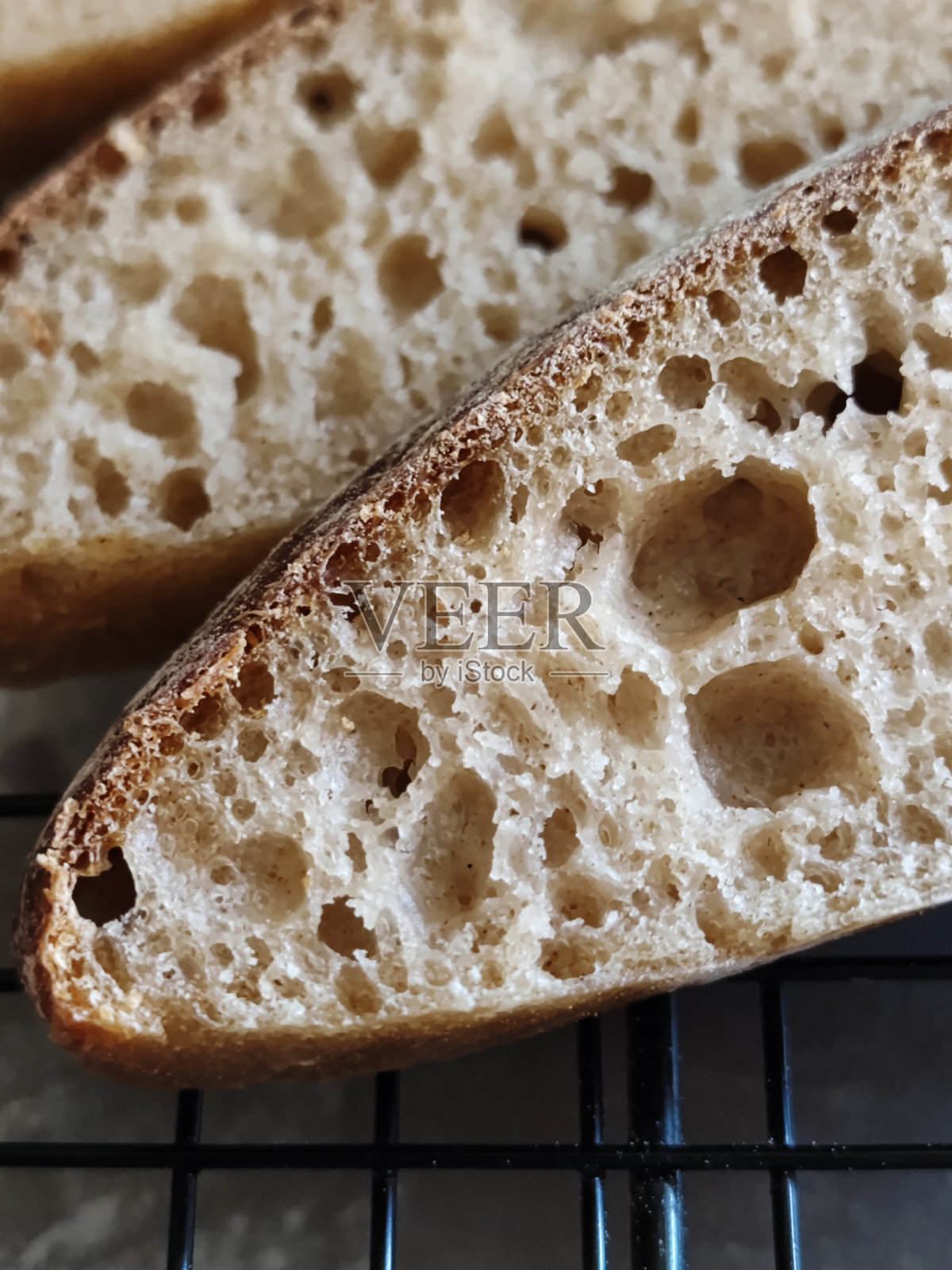 酸面包法棍的横截面照片摄影图片