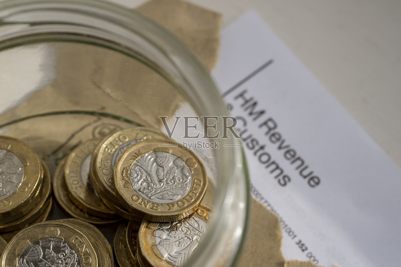 英国税务海关总署的税务信照片摄影图片