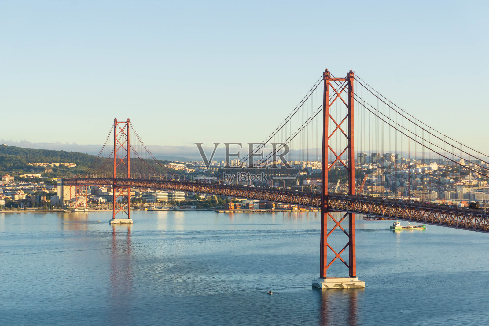 红桥，4月25日，里斯本，清晨的阳光照片摄影图片