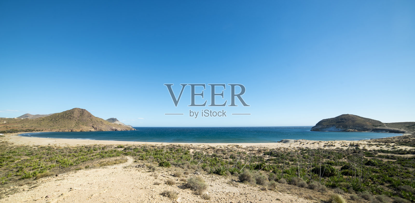 西班牙阿尔梅里亚加塔卡波的热诺维斯海滩照片摄影图片