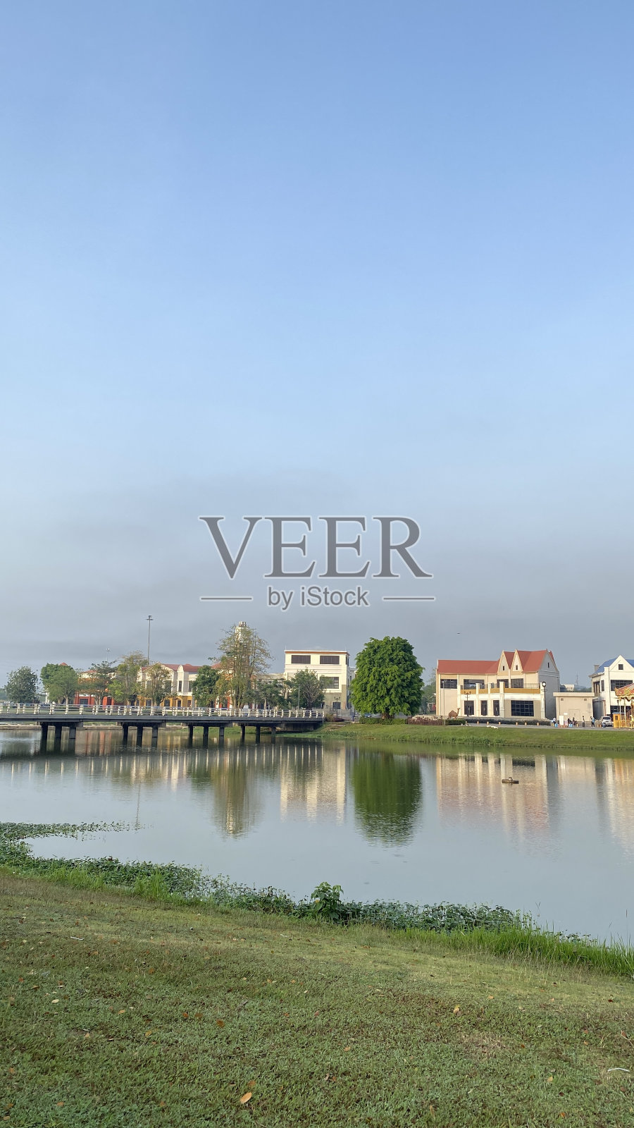 人行道上照片摄影图片