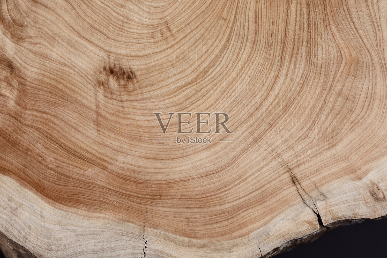 抽象的木背景-旧板与油漆背景年轮。照片摄影图片