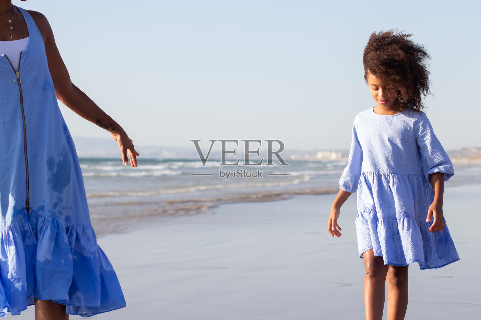 放松的母女度假照片摄影图片