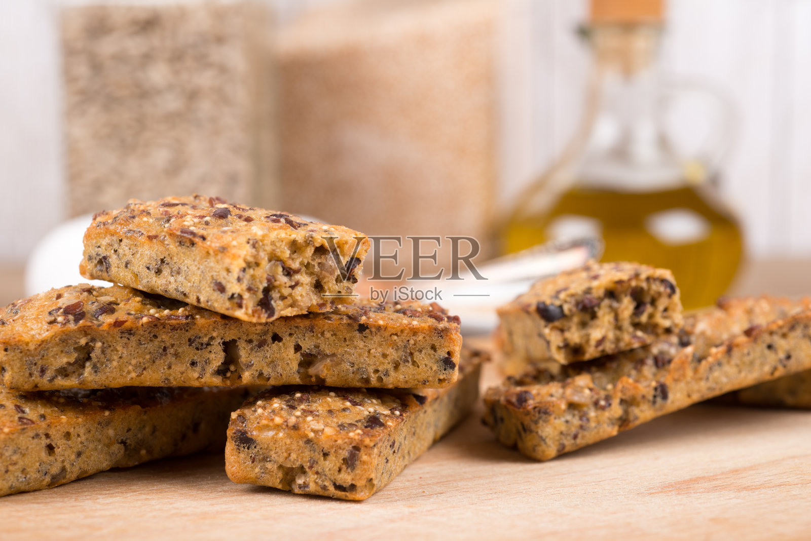 什锦早餐吧，健身吧，蛋白质吧家庭烘焙的食材背景照片摄影图片