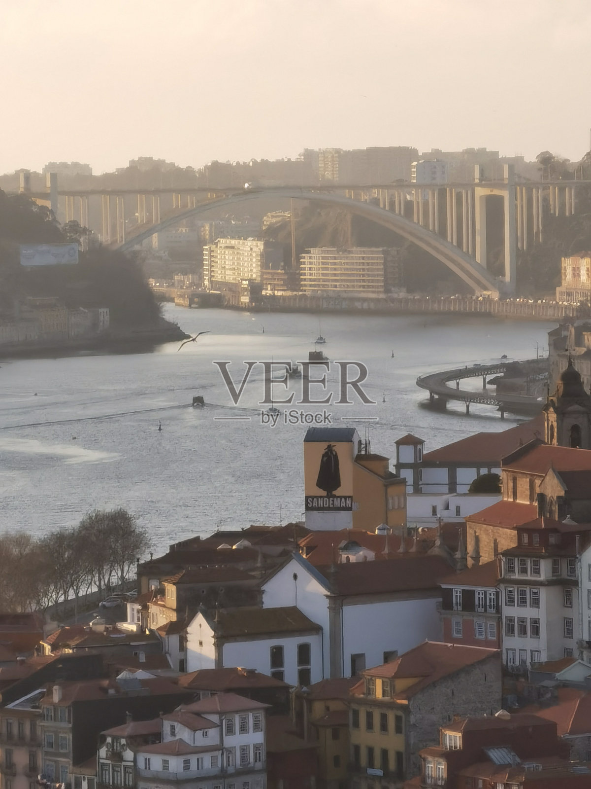 葡萄牙波尔图的路易斯第一桥和夜景照片摄影图片