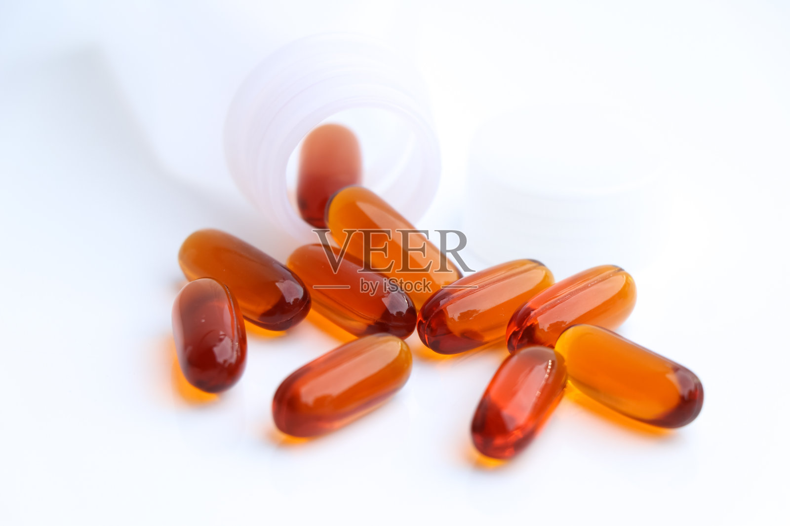 维生素片，保健品或用于治疗疾病的补充剂照片摄影图片