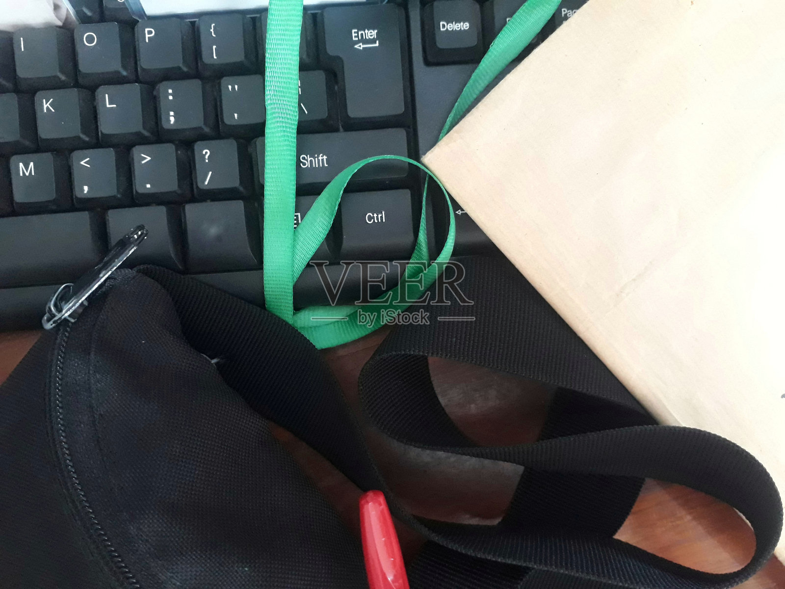 桌子上1照片摄影图片