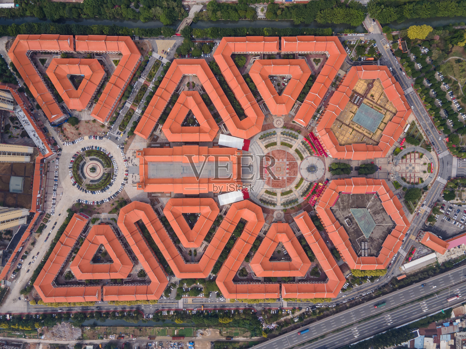 橙色几何复古建筑鸟瞰图照片摄影图片