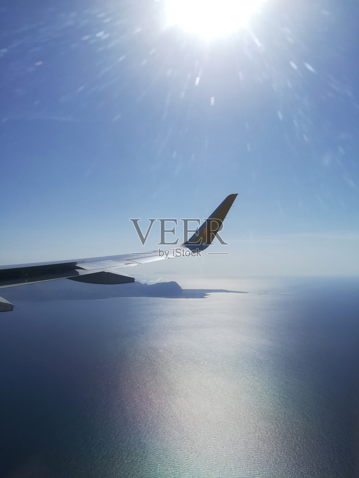 日落，日出和飞机上的风景照片摄影图片