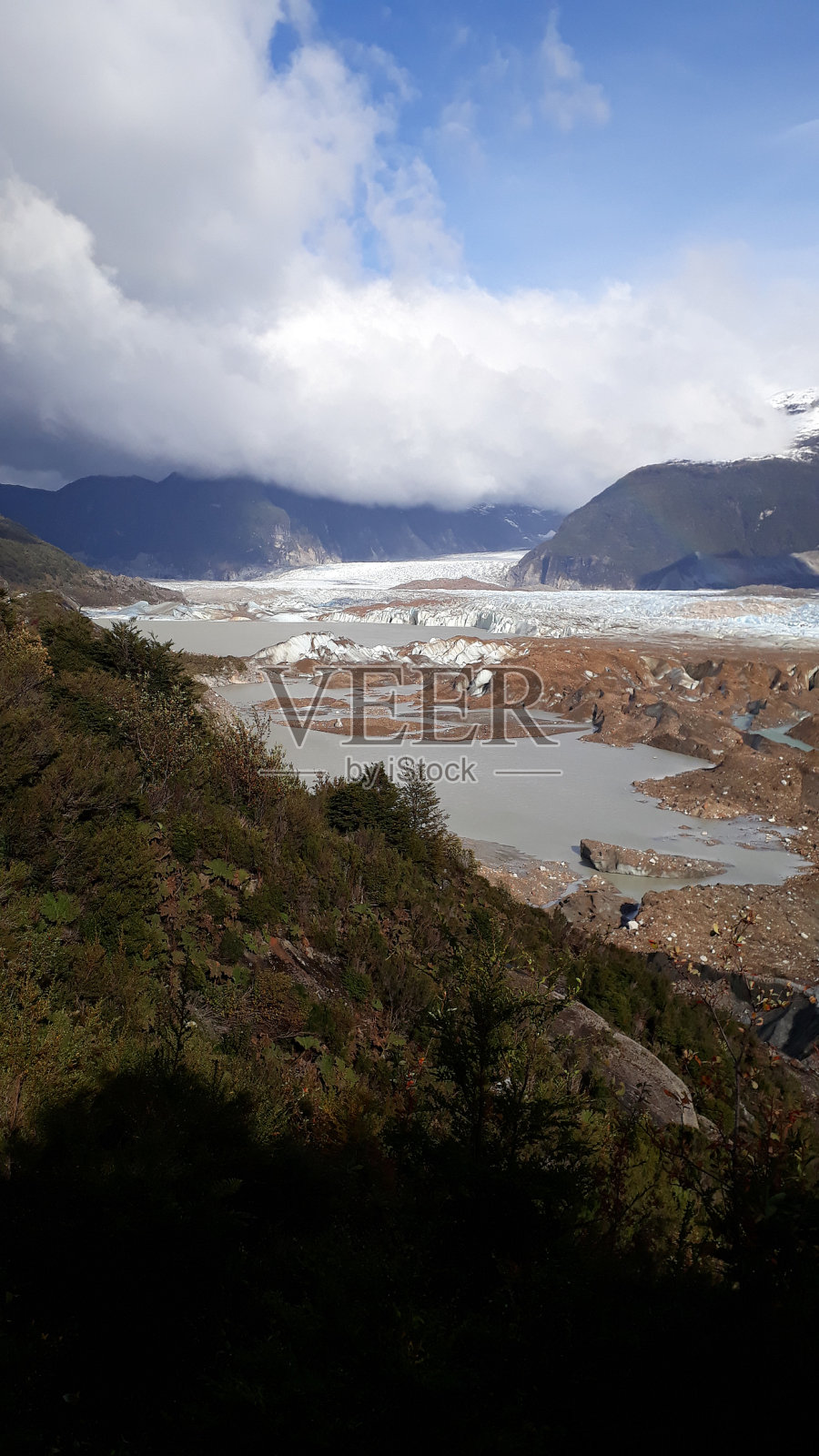 冰川征服者。照片摄影图片