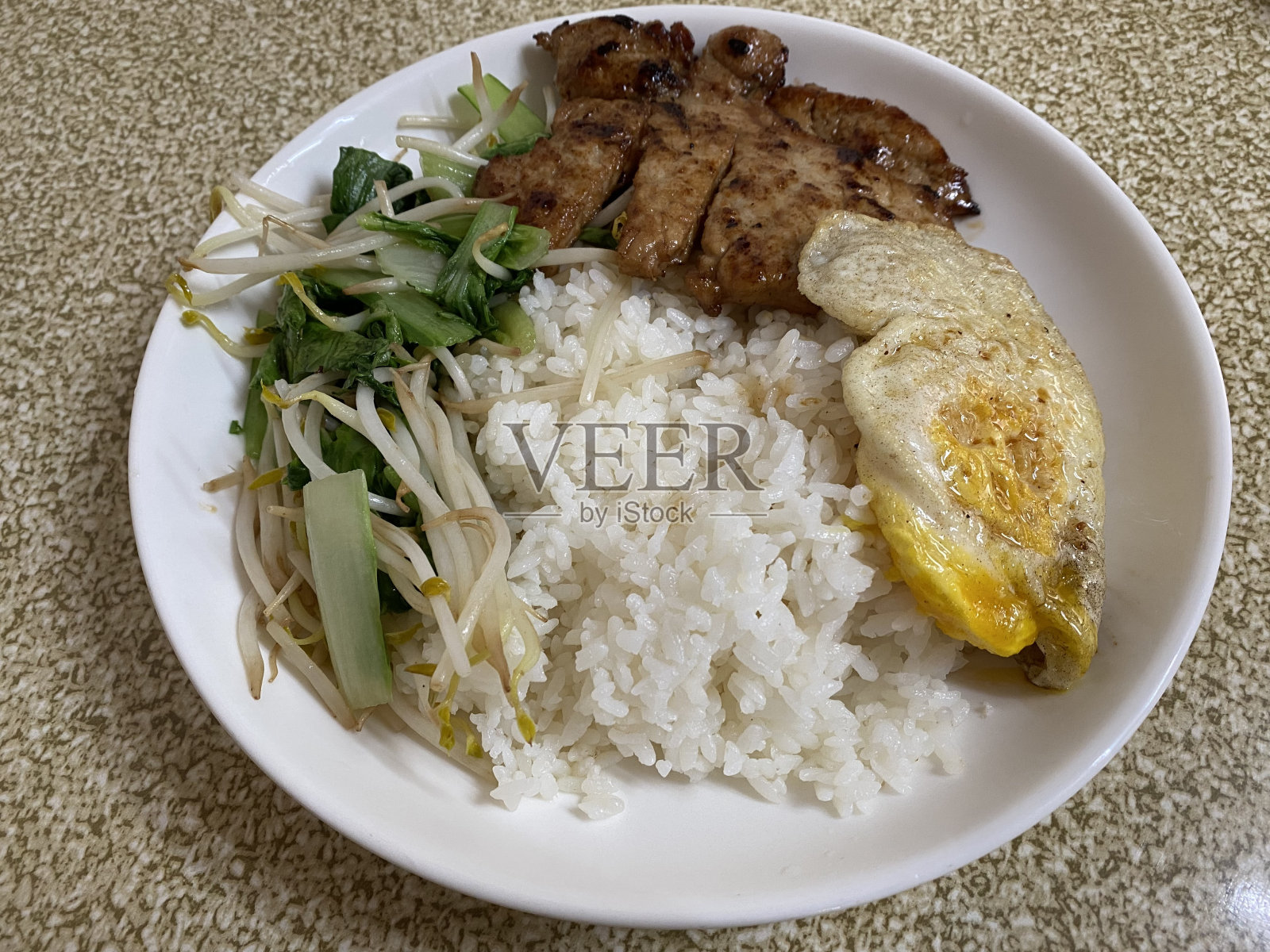 炸鸡午餐套餐照片摄影图片