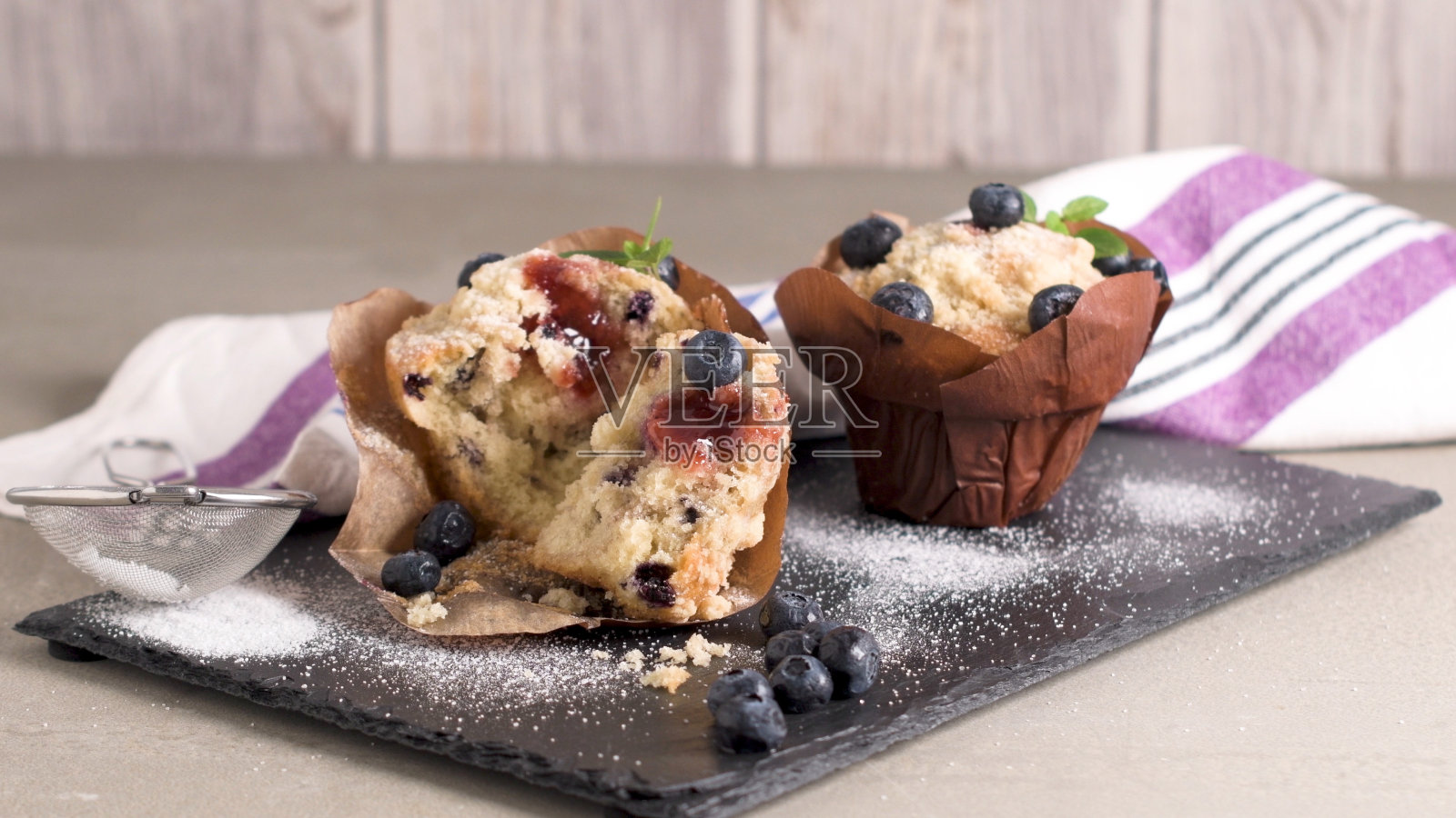 红果果酱馅松饼照片摄影图片