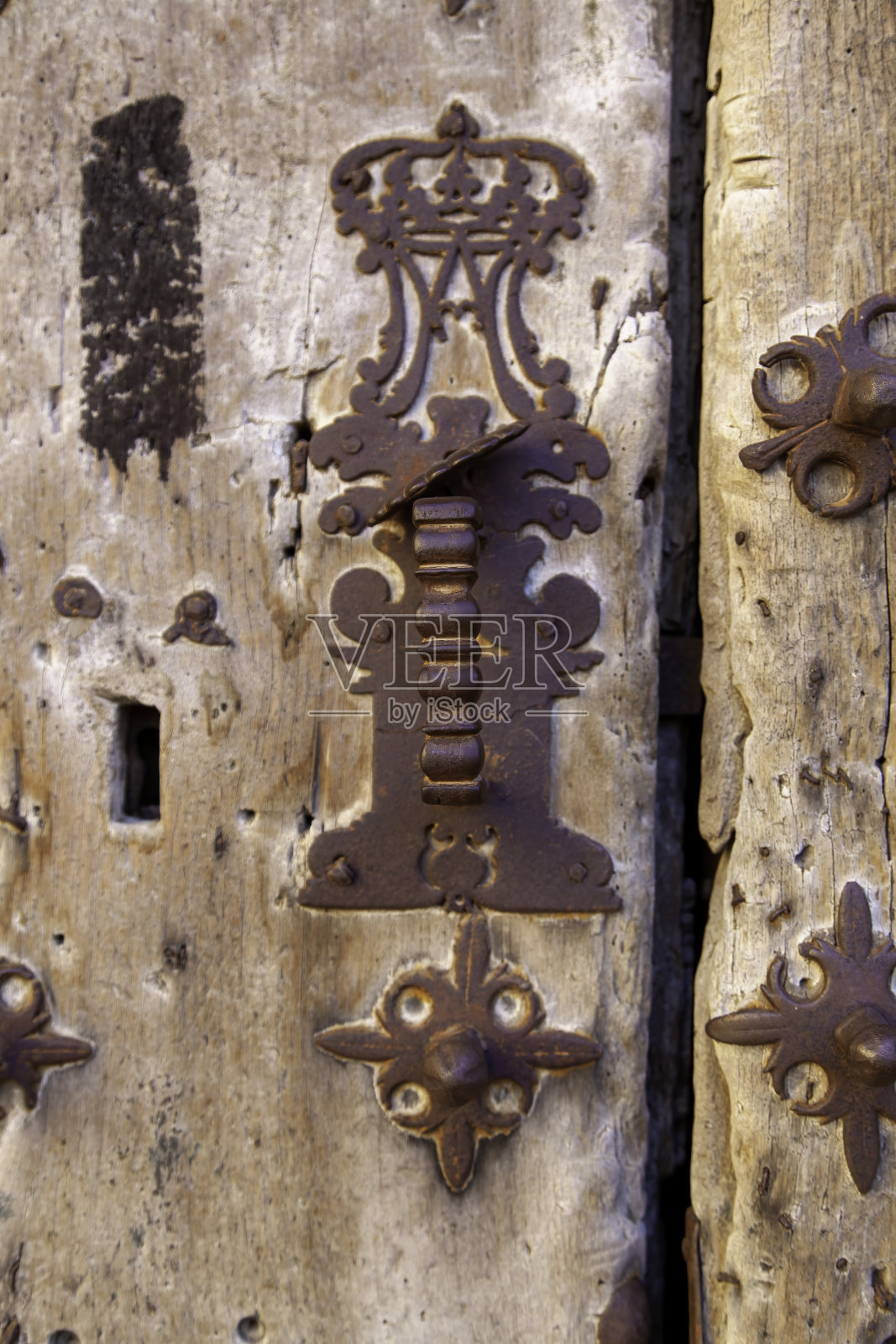 古老的中世纪木门照片摄影图片