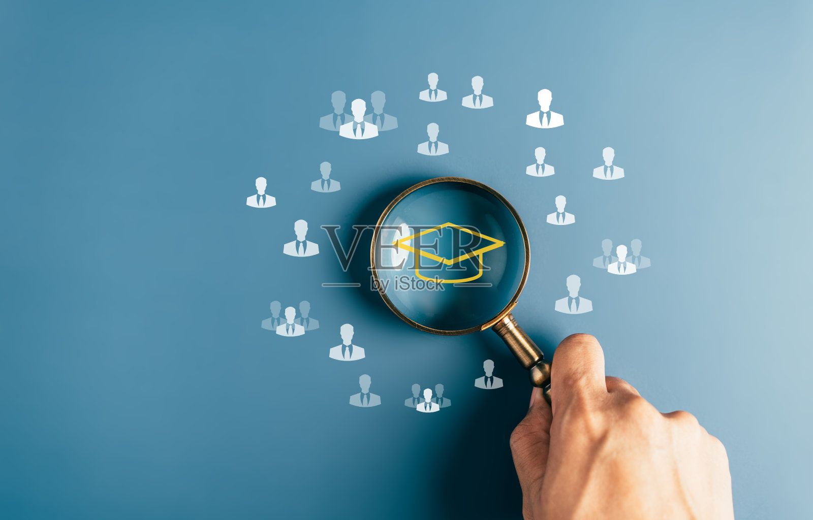 HRM或人力资源管理，寻找并接受经理的职业生涯毕业图标，这是人力发展、招聘领导力和客户目标群体概念的员工图标之一。照片摄影图片