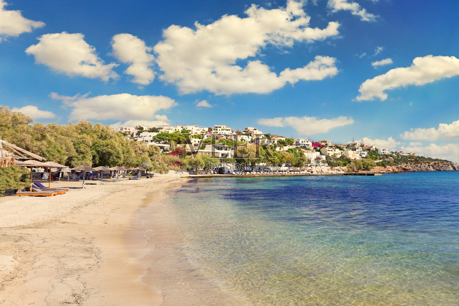 希腊西罗斯岛的Azolimnos沙滩照片摄影图片