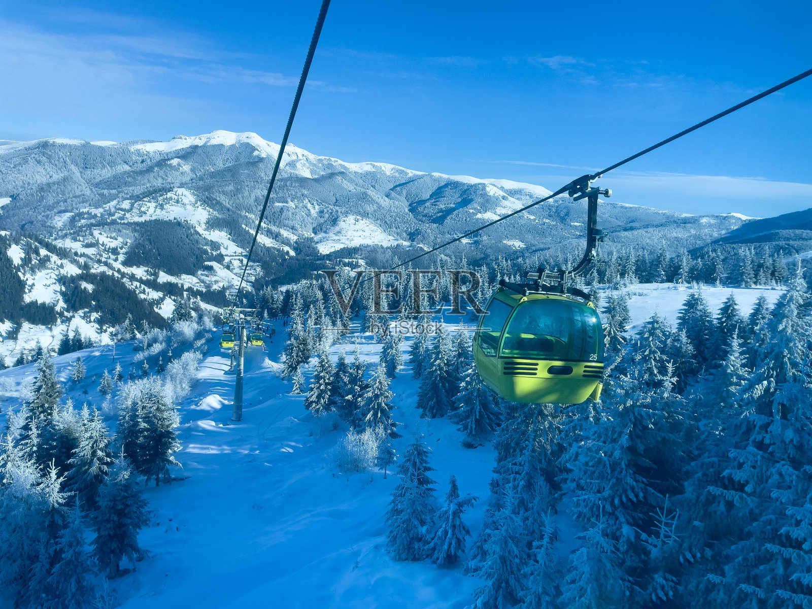 滑雪胜地照片摄影图片