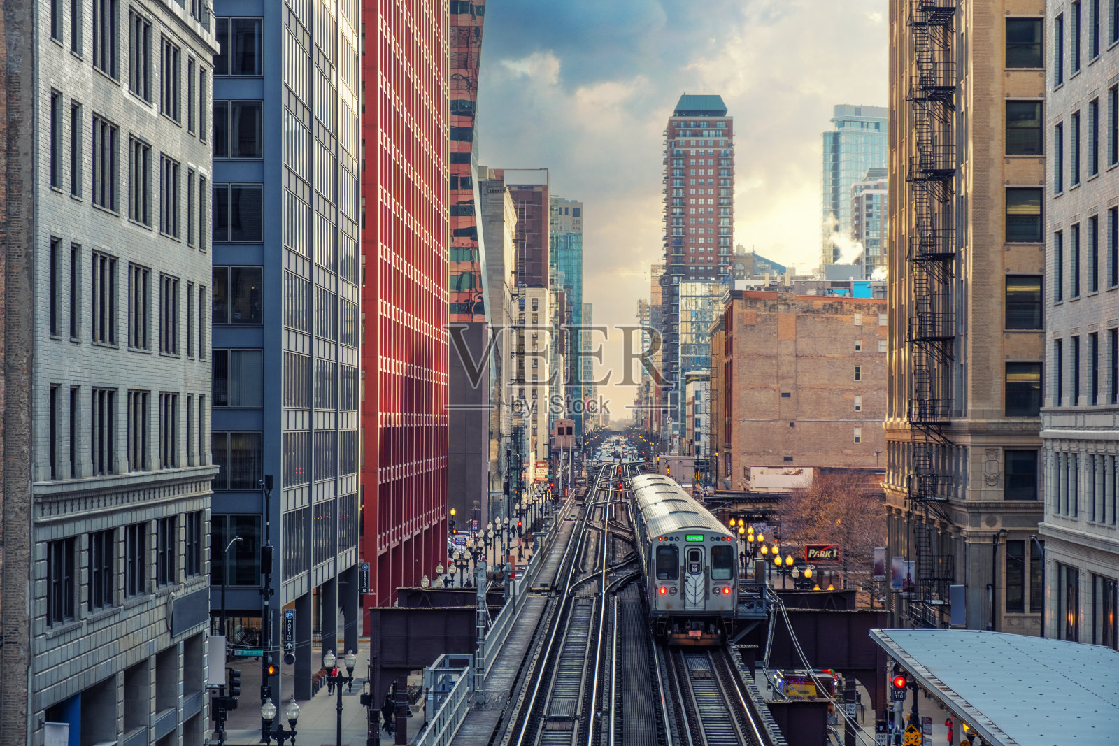 芝加哥的高架铁路运输照片摄影图片
