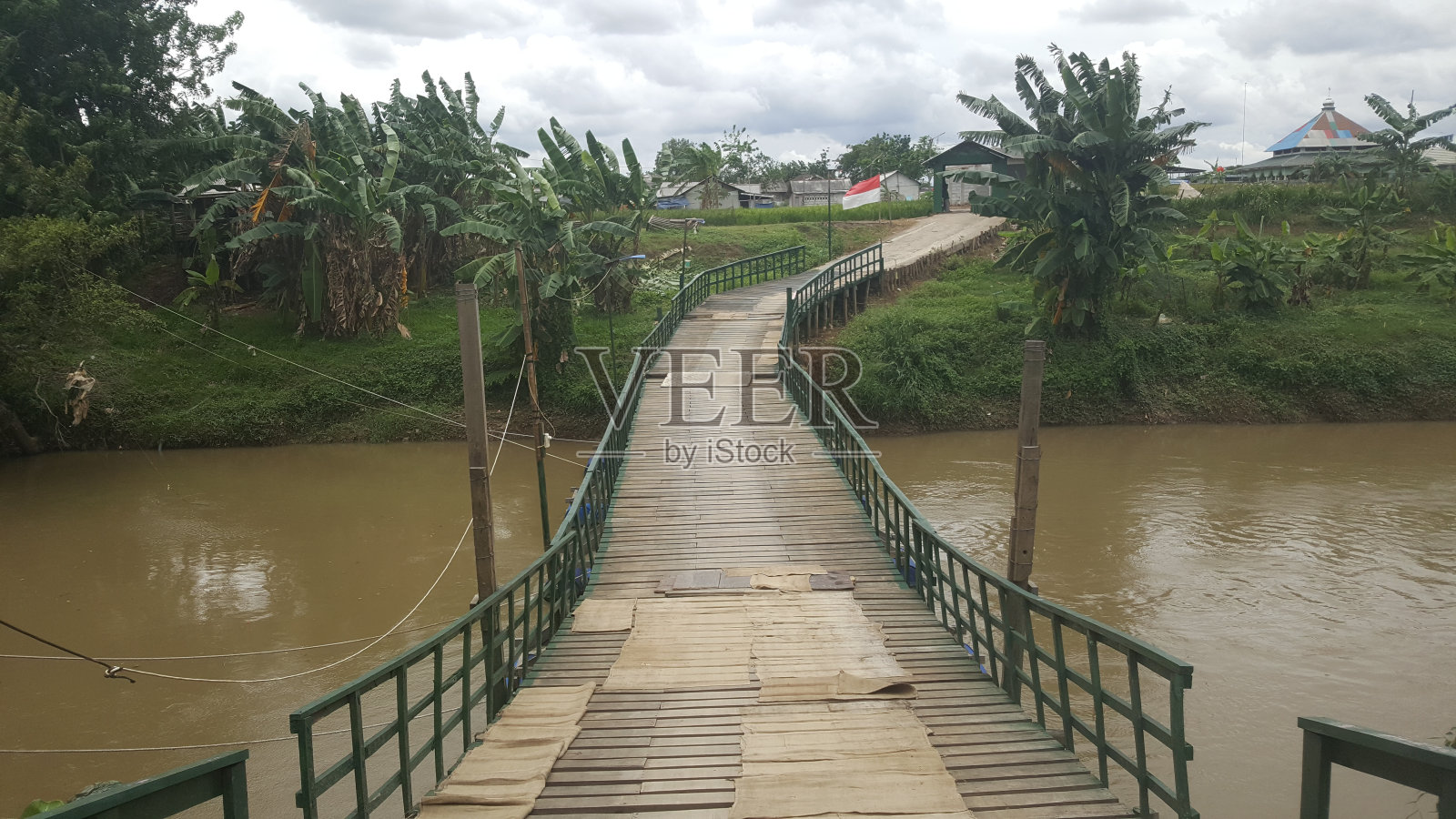 木桥照片摄影图片