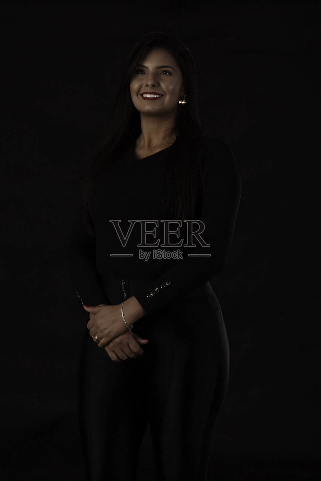 黑衣女人照片摄影图片