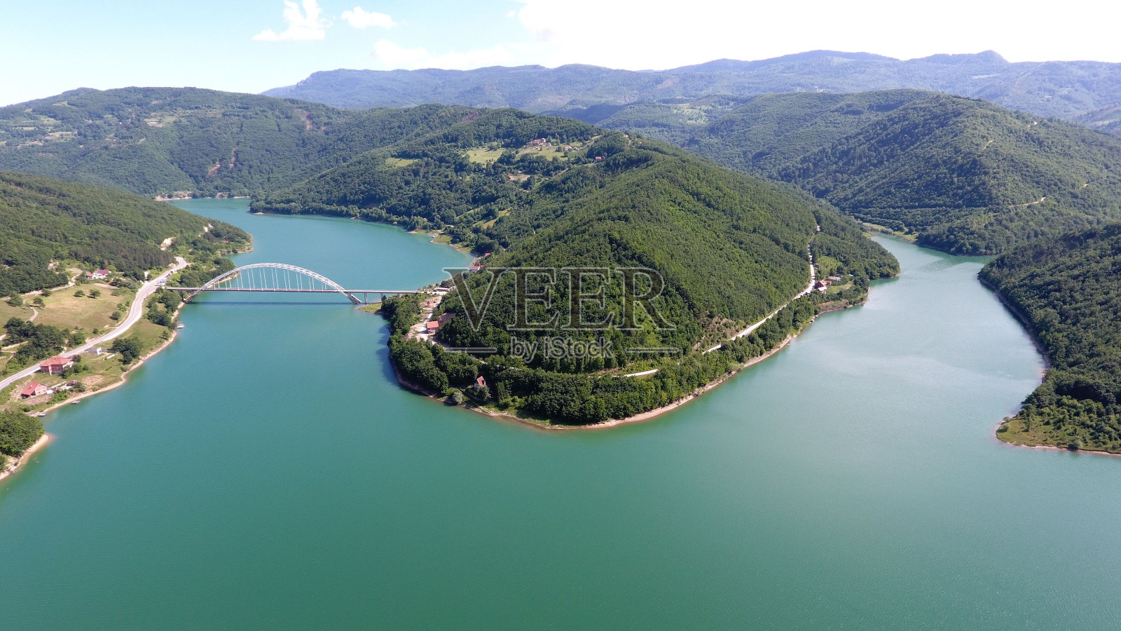 高角度的加齐沃德美丽湖。照片摄影图片