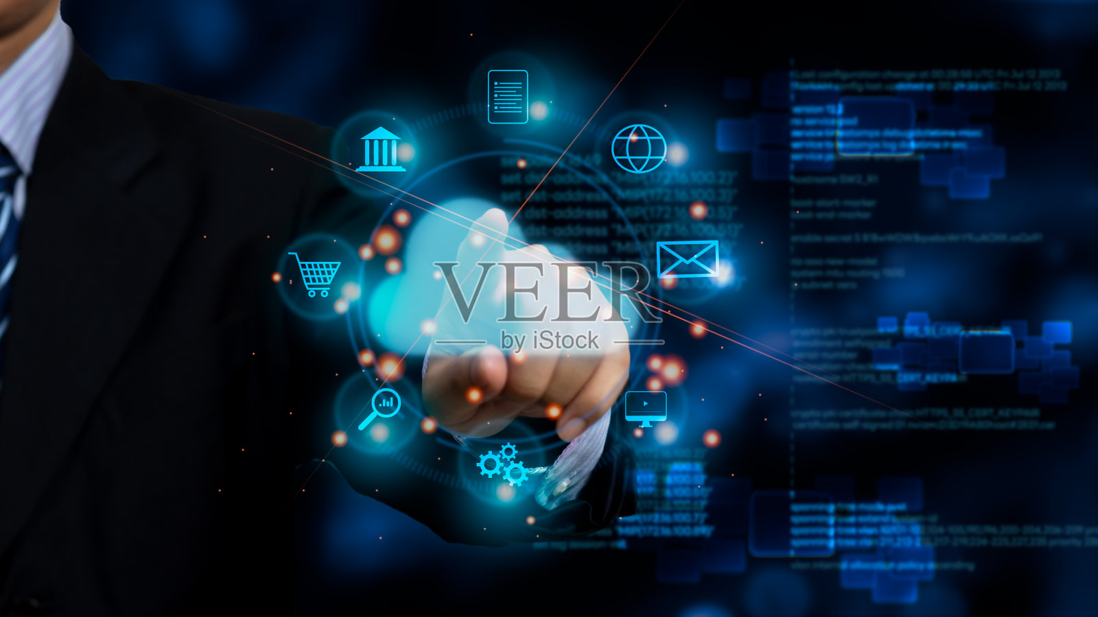 商人触摸虚拟互联网连接云计算和技术图标。商业全球连接应用数字营销、金融与银行、大数据。照片摄影图片