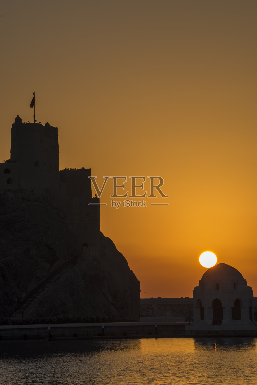 阿曼穆特拉老城的Al Jalali要塞。照片摄影图片