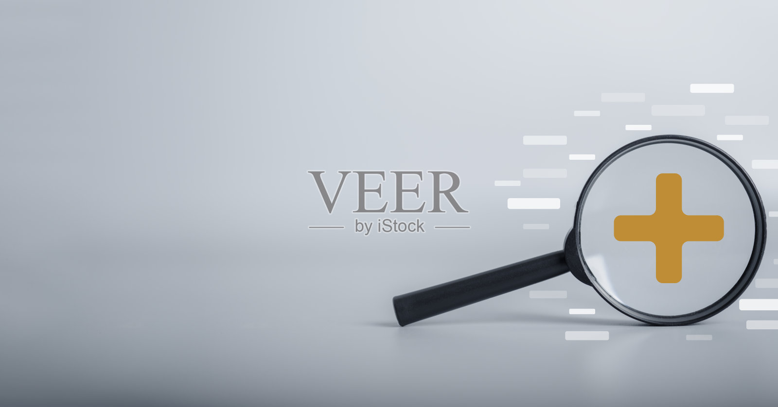 放大镜聚焦在加号和减号周围。增加利润、效益、发展、企业社会责任代表、动力、增加概念、复制空间等积极思维。照片摄影图片