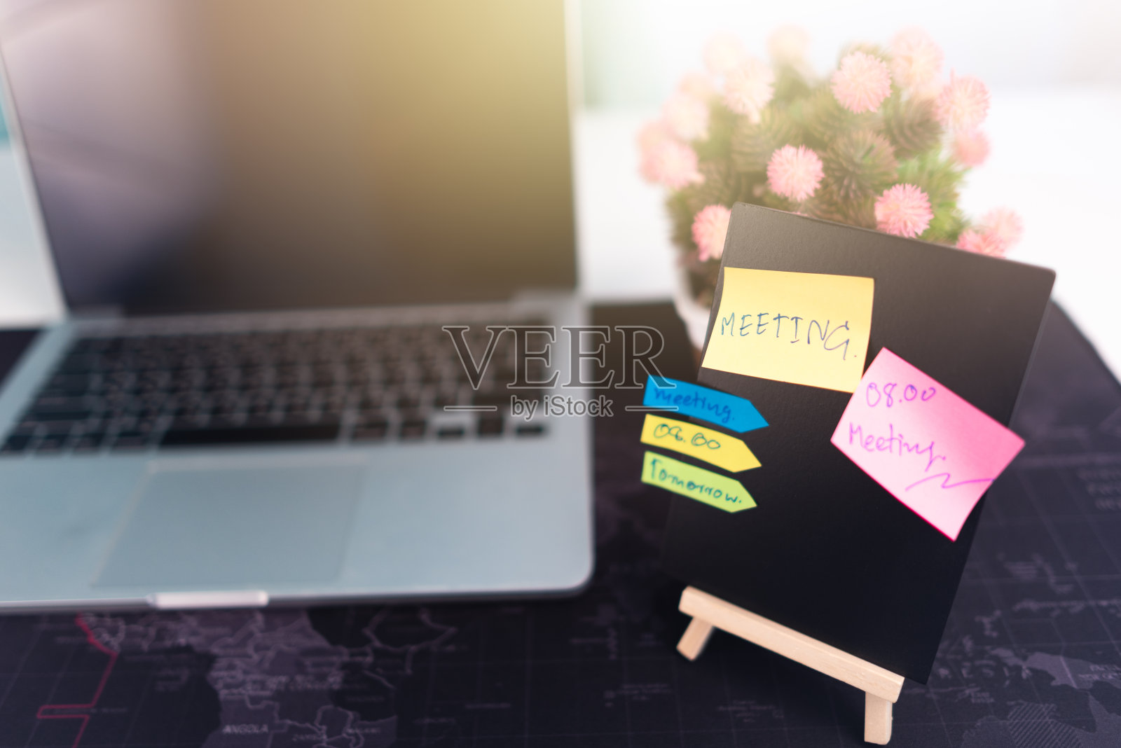 明天的会议。照片摄影图片