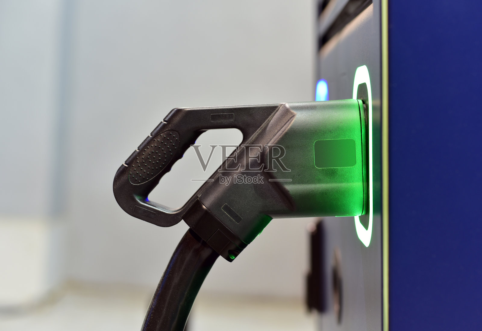 电动汽车快速充电插头照片摄影图片