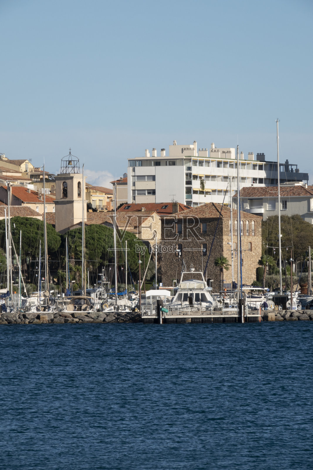 边界的教会照片摄影图片