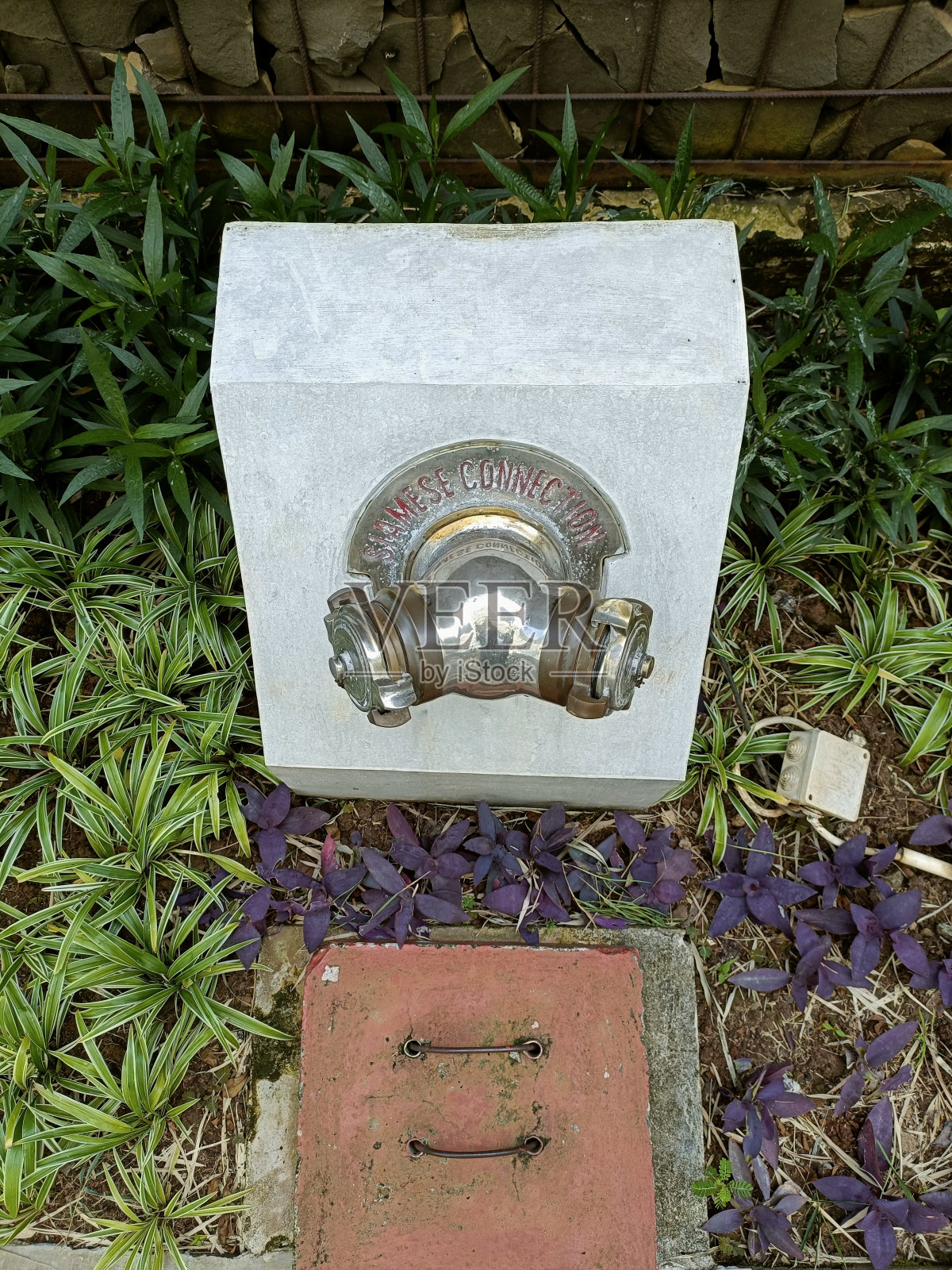 连体连接，用于消防消防发生紧急情况时的供水。照片摄影图片