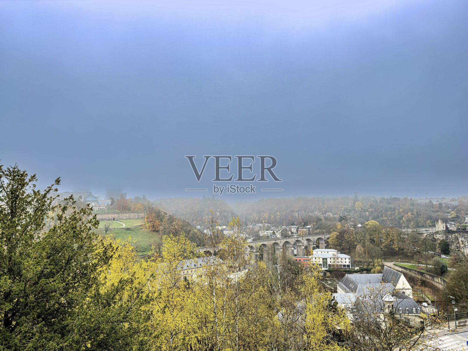 卢森堡市区街景，卢森堡照片摄影图片