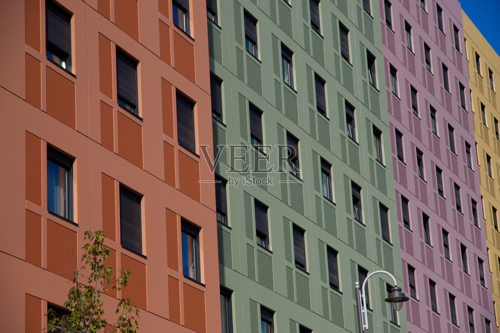 毕尔巴鄂的建筑。现代建筑照片摄影图片