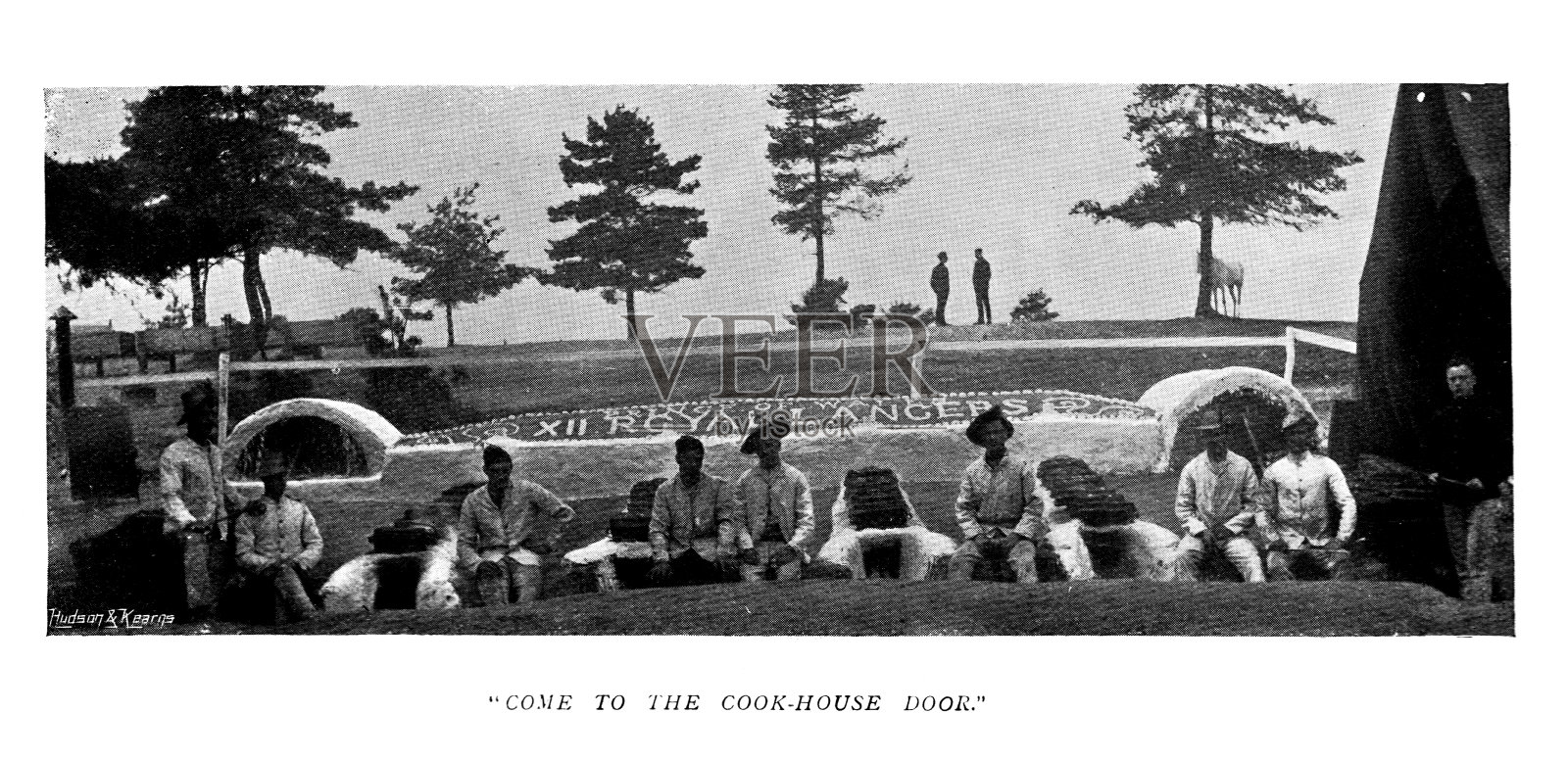 19世纪的插图，特莱斯当骑兵营地的厨房;1899年的《海军与陆军画报》插画图片素材