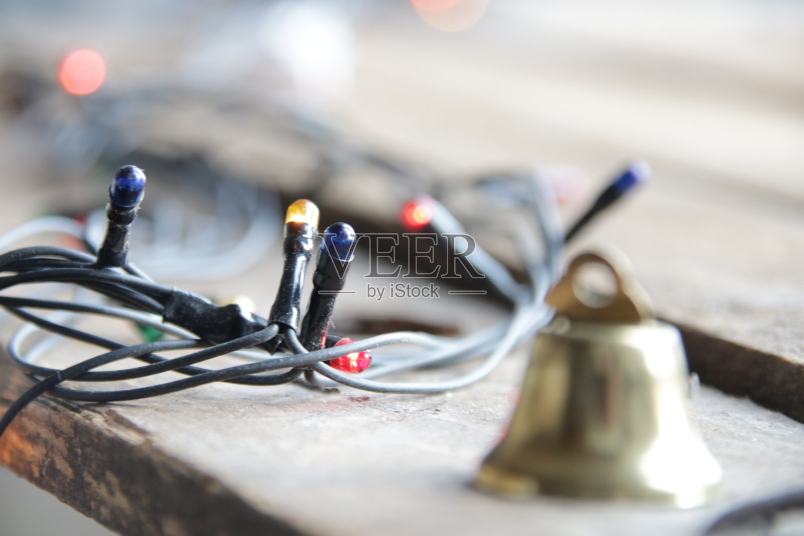 圣诞花环拉近。新年家里的装饰。照片摄影图片