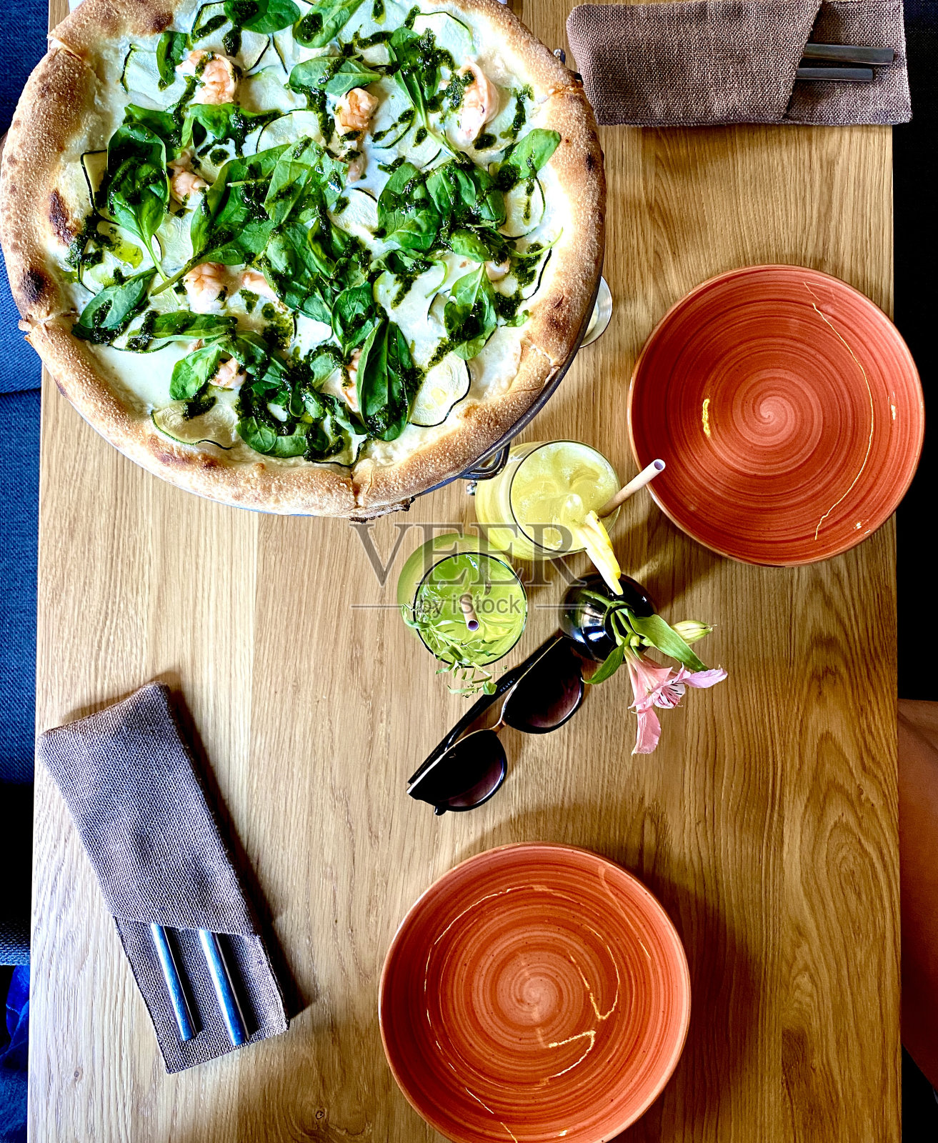 披萨店俯视图照片摄影图片