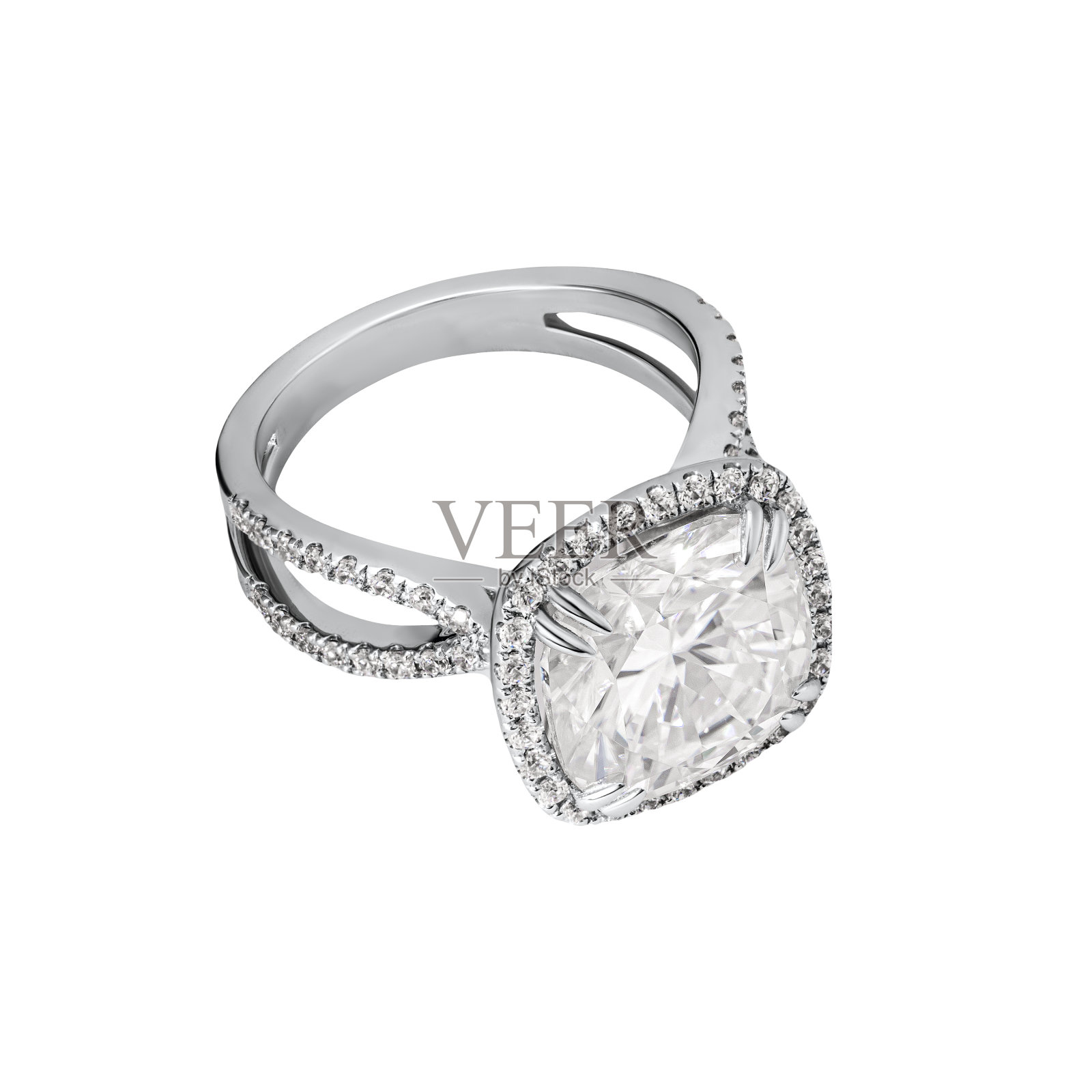 白色背景的钻石戒指照片摄影图片