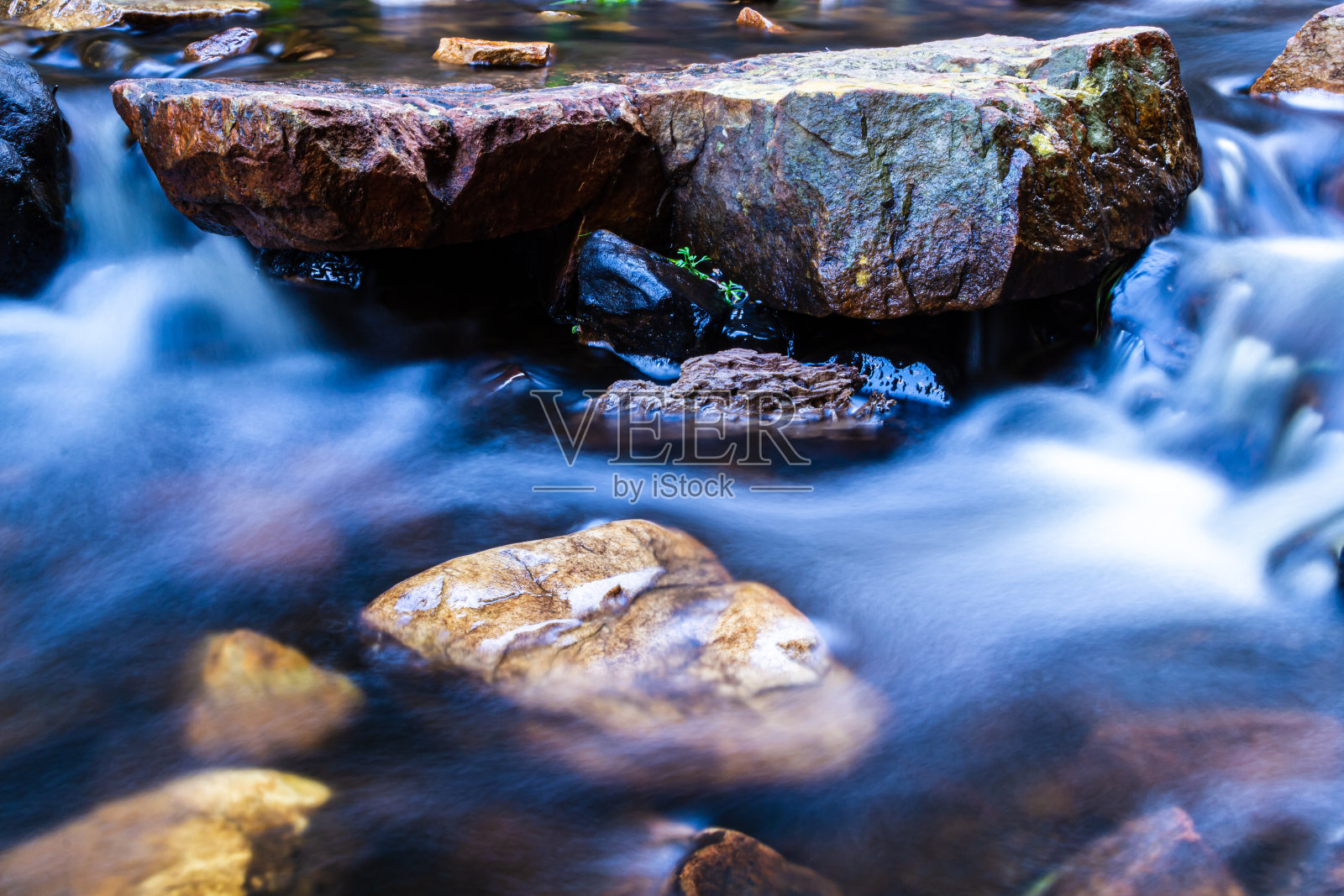 海军上将瀑布照片摄影图片