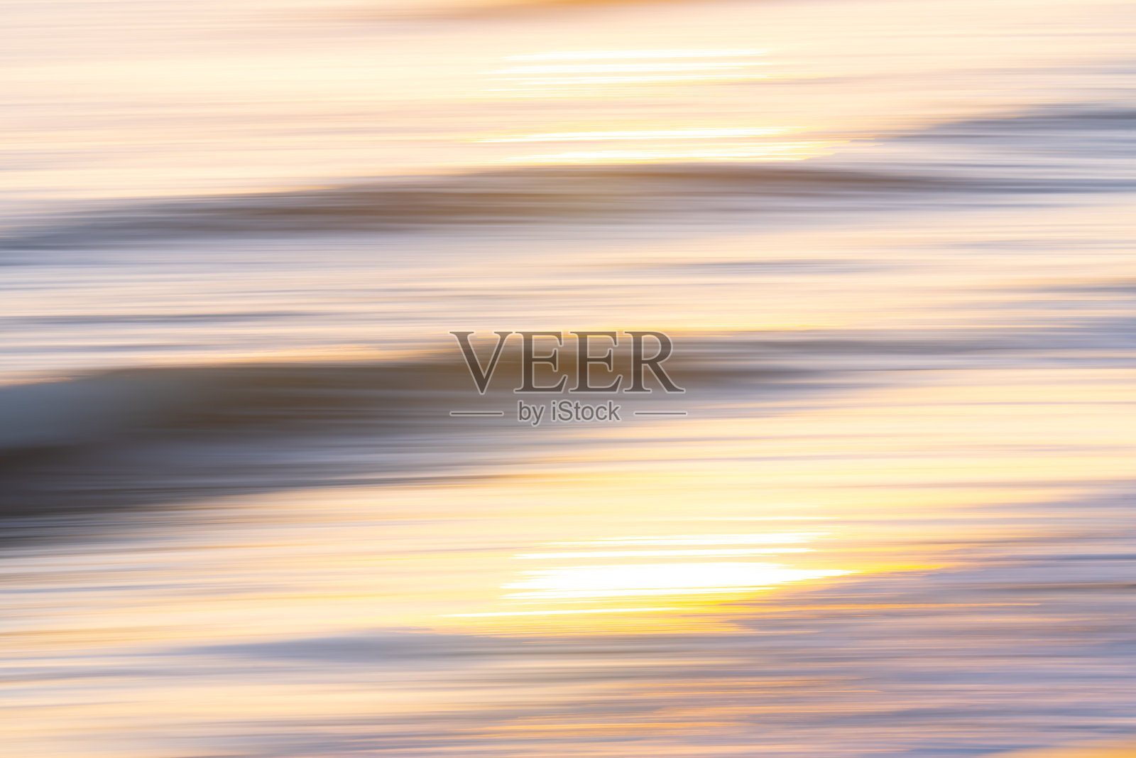 光滑的抽象效果水面在黄昏印象派海岸抽象形式和颜色照片摄影图片