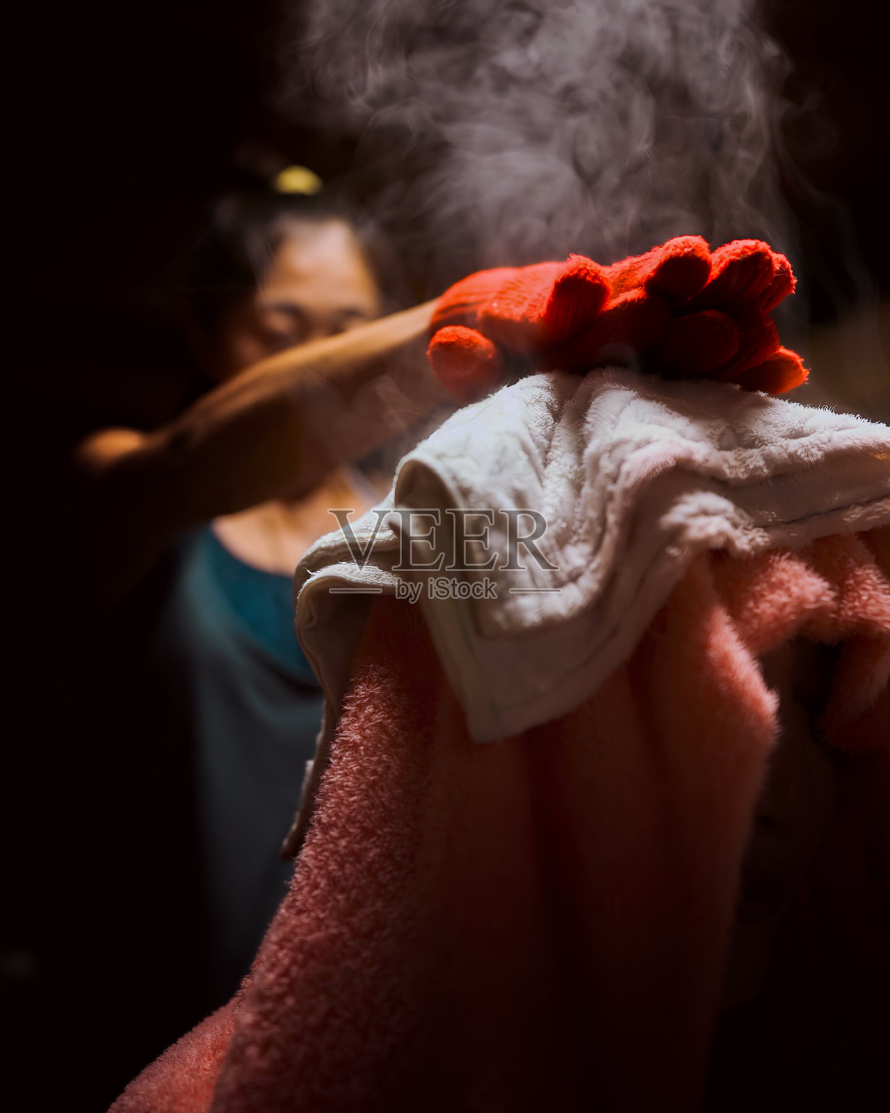 泰式草药热按摩-06照片摄影图片