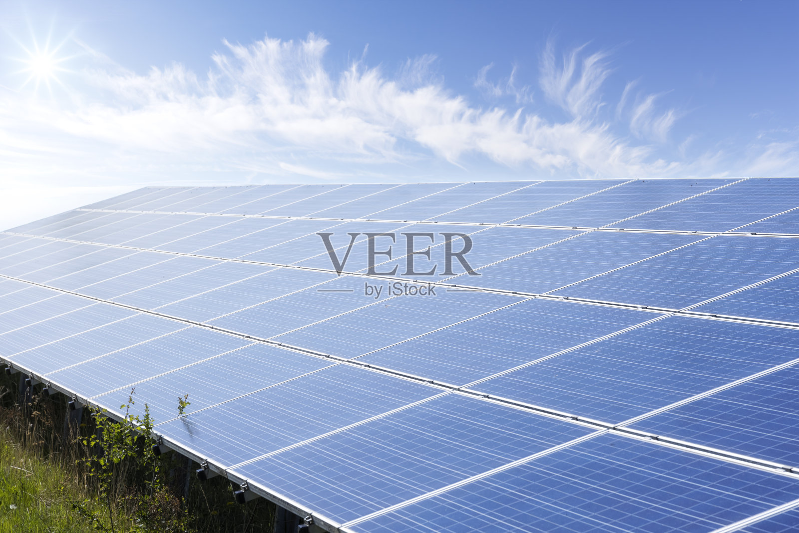 太阳能发电厂照片摄影图片