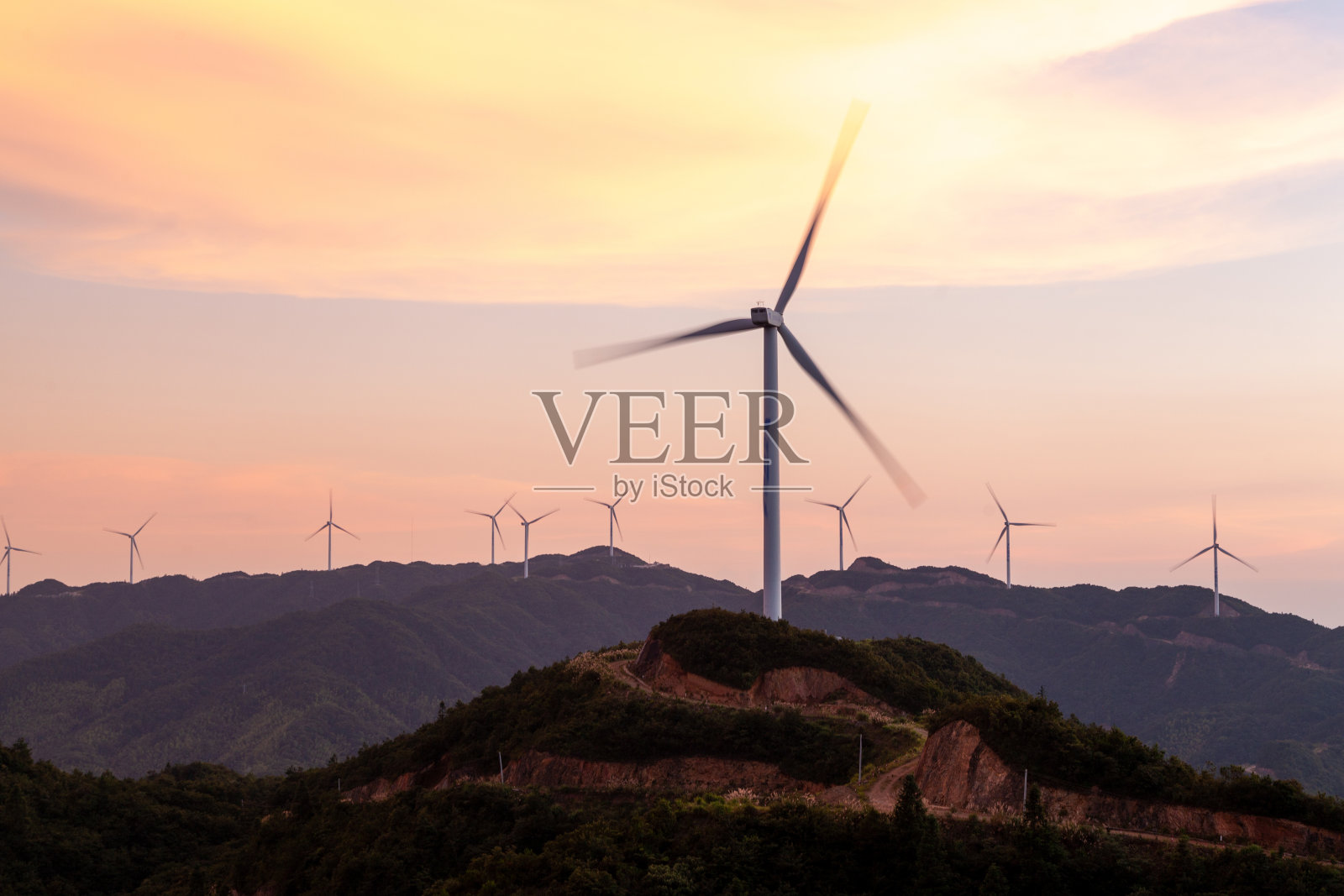 航拍风能照片摄影图片