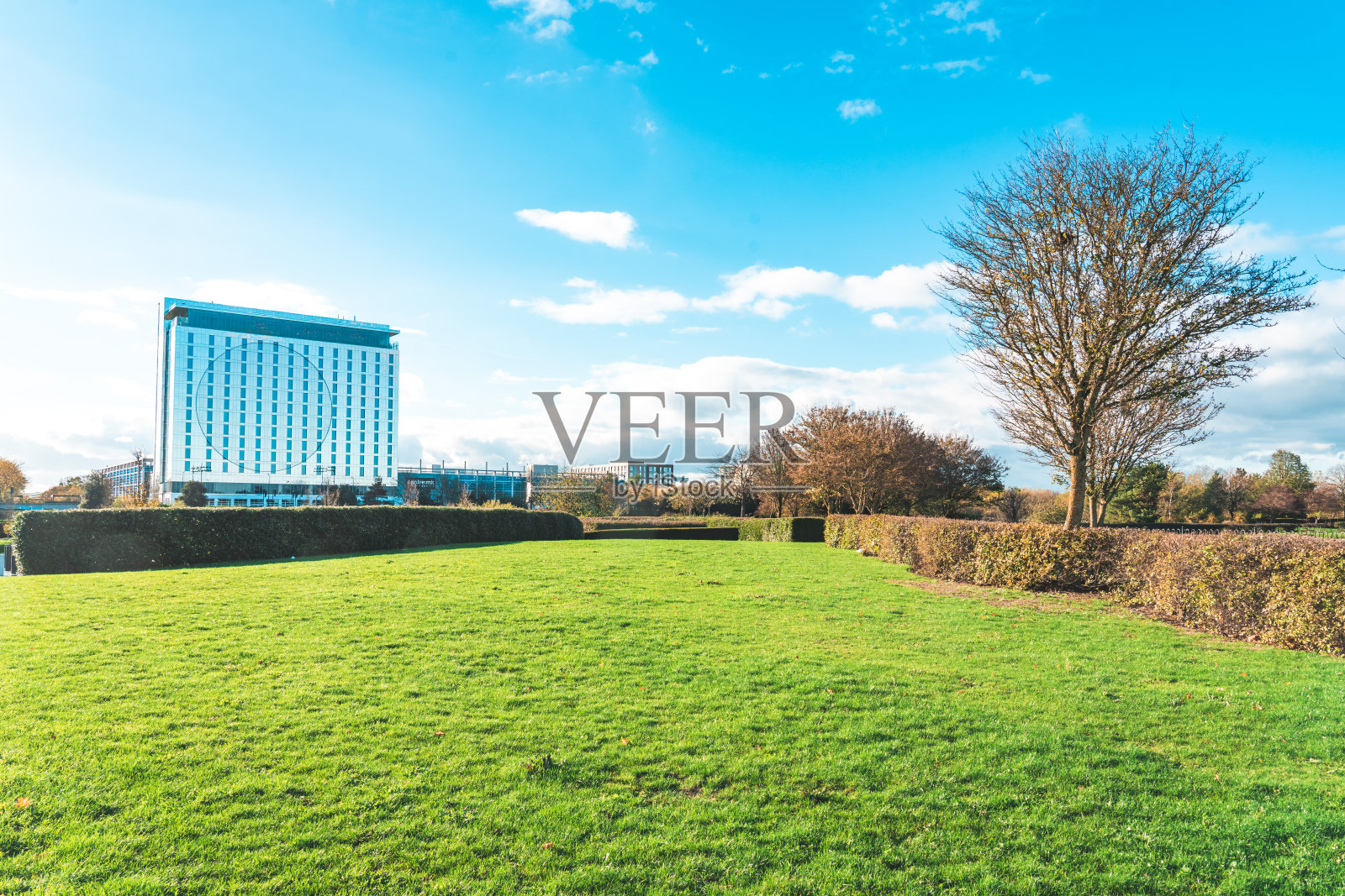 米尔顿凯恩斯市中心建筑的城市景观照片摄影图片