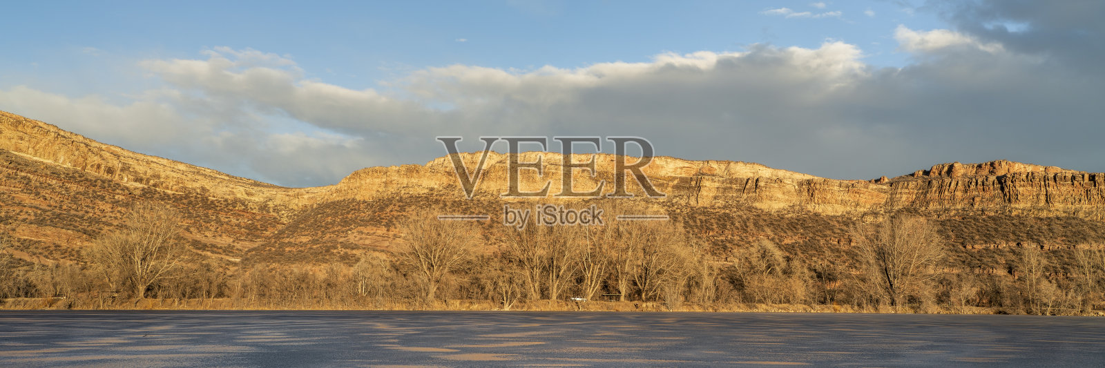 科罗拉多山麓的夕阳照片摄影图片