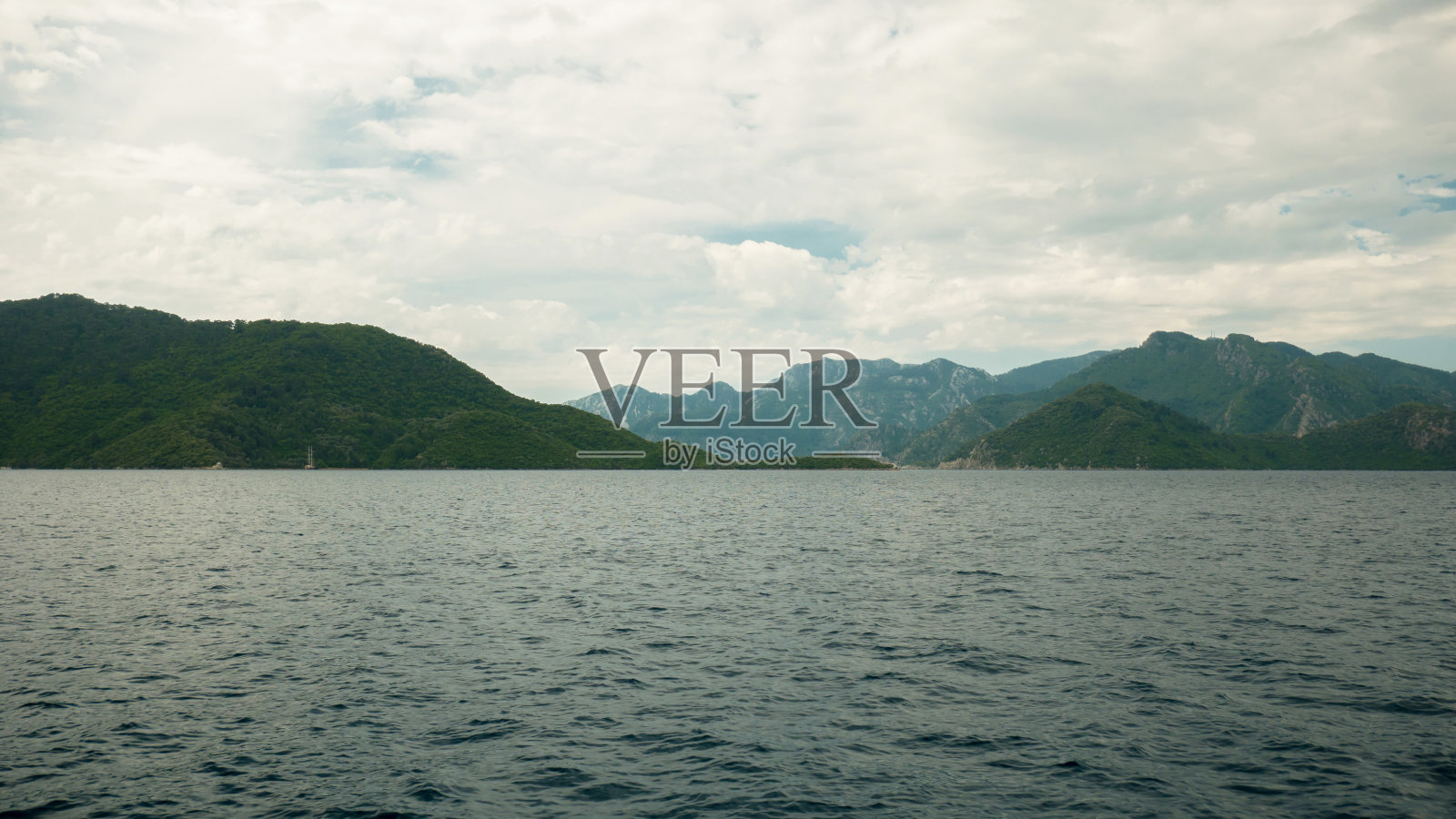 海洋和山脉照片摄影图片