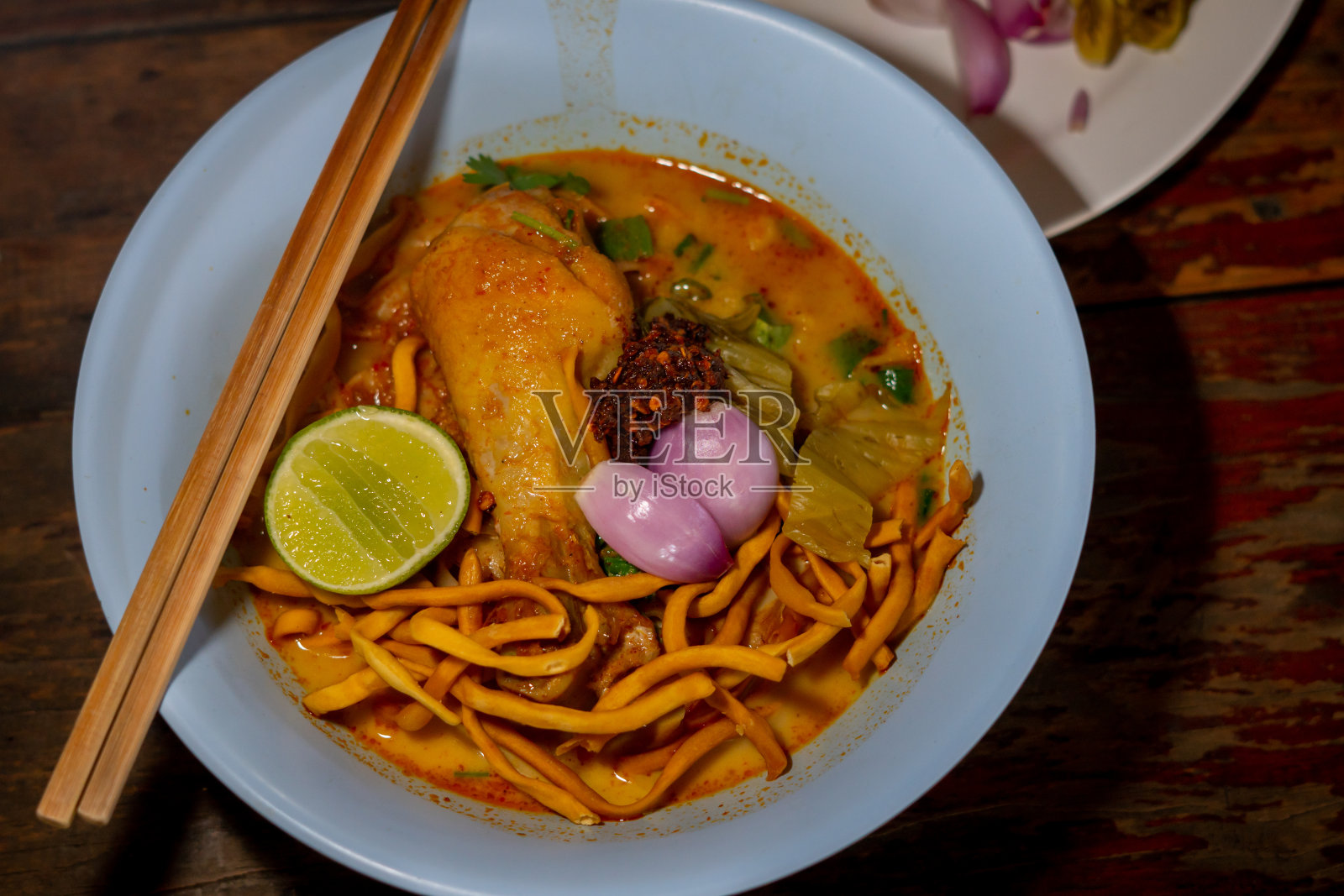 Khao Soi Kai或Khao Soi Gai照片摄影图片