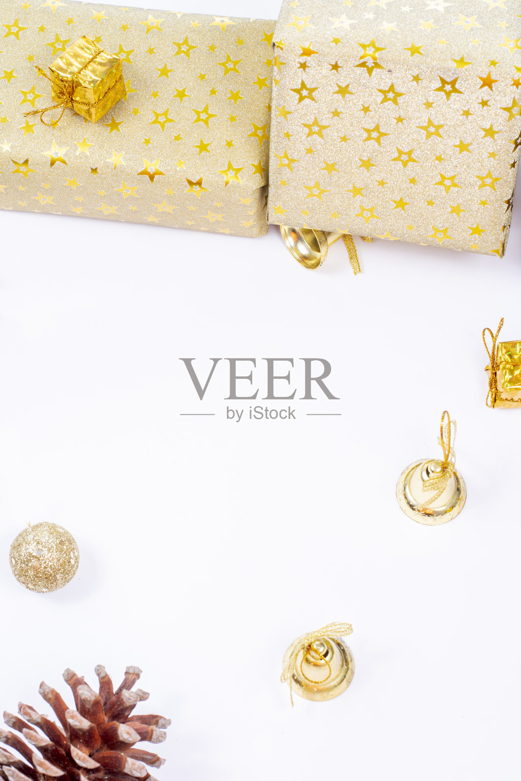 金色圣诞装饰品照片摄影图片