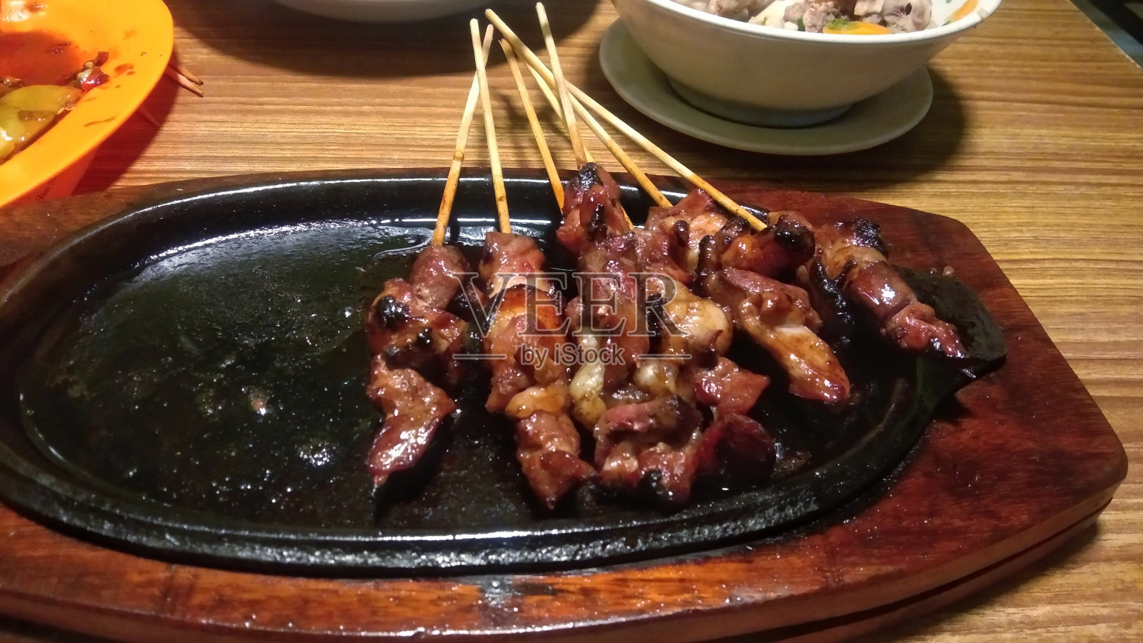 印尼特色山羊沙爹非常美味照片摄影图片